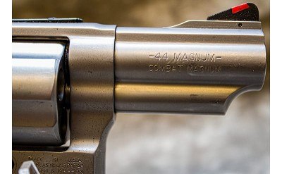SMITH & WESSON MODEL 69 COMBAT MAGNUM - .44 REMINGTON MAGNUM - Image 2 of 4