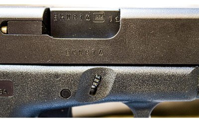 GLOCK 19 GEN 3 - 9MM - Image 3 of 5