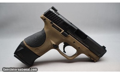 Smith & Wesson ~ M&P9C ~ 9mm Luger