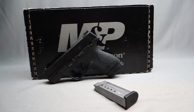 Smith & Wesson ~ M&P 9 Shield ~ 9mm Luger