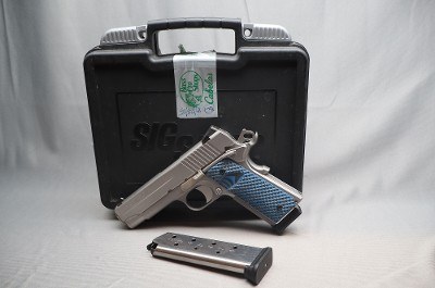 Sig Sauer ~ 1911 ~ .45 Auto