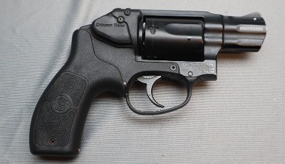 Smith & Wesson ~ M&P BG38 ~ .38 Special +P