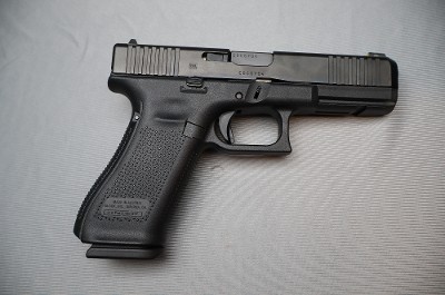 Glock ~ 17 Gen 5 ~ 9mm Luger - Image 1 of 3