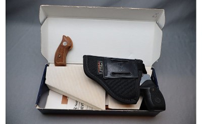 Smith & Wesson ~ 60-7 ~ .38 S&W Special - Image 3 of 3