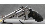 Smith & Wesson ~ 66 ~ .357 Magnum - 3 of 5
