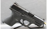 Smith & Wesson ~ M&P 40C ~ .40 S&W - 2 of 5