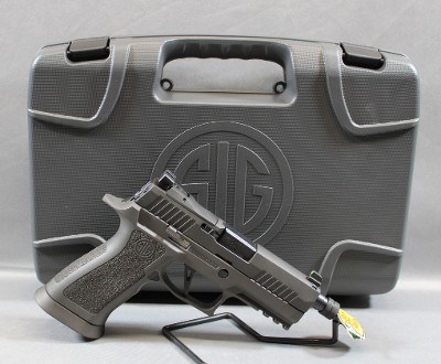 Sig Sauer ~ P320 ~ 9mm Luger - Image 1 of 5