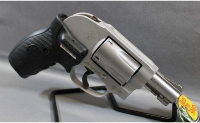 Smith & Wesson ~ 638-3 ~ .38 SPL+P - Image 3 of 4