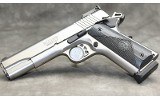 Ruger SR 1911 - 2 of 3