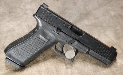 Glock - 17 Gen 5 - 9MM - Image 1 of 2
