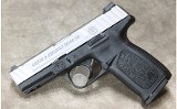 Smith & Wesson - SD40 VE - 40 S&W - 2 of 2