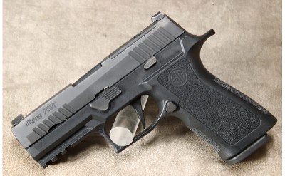 Sig Sauer - P320 - 9MM - Image 2 of 2