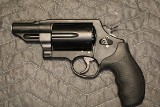 SMITH AND WESSON GOVERNOR