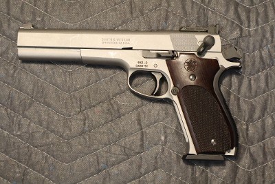 SMITH & WESSON 945-1
