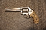 SMITH & WESSON 686-6 - 1 of 2
