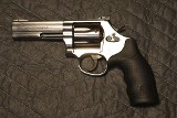 SMITH & WESSON - 1 of 2