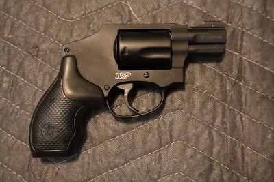 SMITH & WESSON M&P340