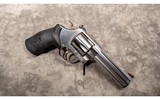 SMITH & WESSON ~ 629-6 ~ .44 MAGNUM - 5 of 8