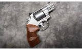 SMITH & WESSON ~ 627-5 ~ .357 MAGNUM
