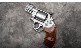 SMITH & WESSON ~ 627-5 ~ .357 MAGNUM - 2 of 6