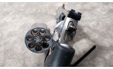 SMITH & WESSON ~ 686-6 PLUS ~ .357 MAGNUM - 3 of 3