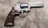SMITH & WESSON ~ M686-1 ~ .357 MAGNUM - 1 of 3