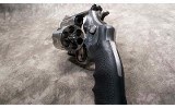 SMITH & WESSON ~ 629-4 ~ .44 MAGNUM - 3 of 5