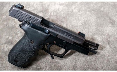SIG SAUER ~ P226 ~ 9MM LUGER - Image 5 of 5