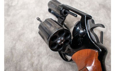 COLT ~ COBRA ~ .38 SPECIAL - Image 6 of 7