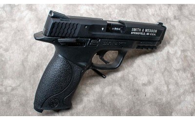 SMITH & WESSON ~ M&P 22 ~ .22 LONG RIFLE - Image 3 of 7