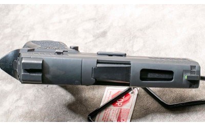 SIG SAUER ~ P320 XCARRY ~ 9MM LUGER - Image 7 of 8