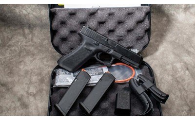 GLOCK ~ 17 GEN 5 ~ 9MM LUGER - Image 5 of 5