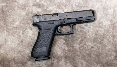 GLOCK ~ 17 GEN 5 ~ 9MM LUGER - Image 1 of 5