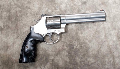SMITH & WESSON ~ 686-6 ~ .357 MAGNUM - Image 1 of 6