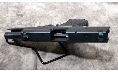 H&K ~ USP COMPACT ~ .45 AUTO - Image 5 of 7