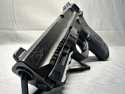 Smith & Wesson M&P Shield EZ (TS) .380 Auto