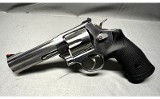 Smith & Wesson Model 629-6 .44 Magnum - 3 of 4