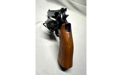 Dan Wesson Model 15-2V .357 Magnum - Image 6 of 6