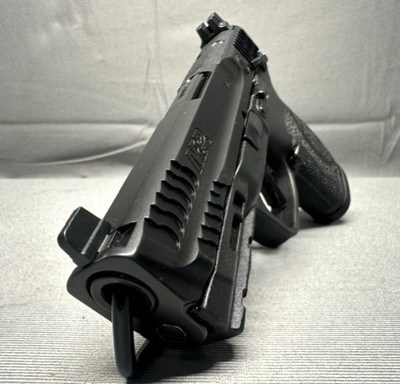 Smith & Wesson M&P9 M2.0 (Compact) 9mm - Image 1 of 4