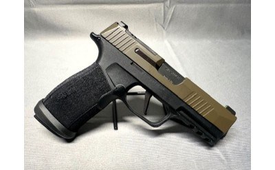 Sig Sauer P365 X- Macro 9mm - Image 4 of 4
