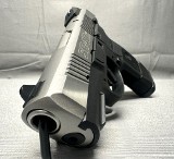Ruger SR40c .40 S&W - Image 1 of 4