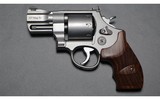 Smith Wesson ~ 627-5 ~ 357 Magnum - 2 of 2