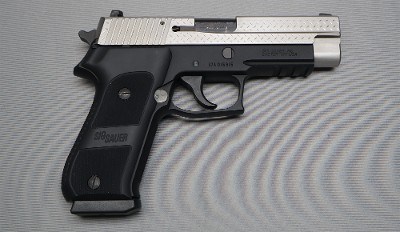 Sig Sauer
P220
45 Auto