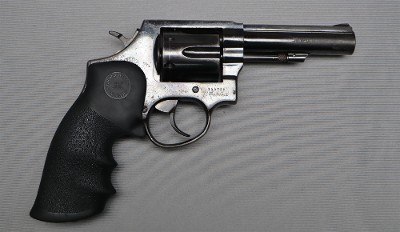 Taurus ~ Model 82 ~ 38 Special