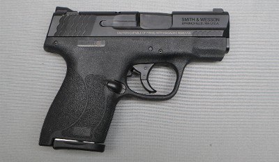 Smith & Wesson ~ M&P40 Shield M2.0 ~ .40 S&W
