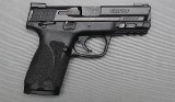Smith & Wesson ~ M&P9 M2.0 ~ 9mm Luger - 1 of 3