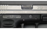 Springfield ~ XD-40 ~ .40 S&W - 2 of 4