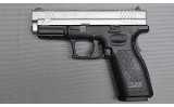 Springfield ~ XD-40 ~ .40 S&W - 3 of 4