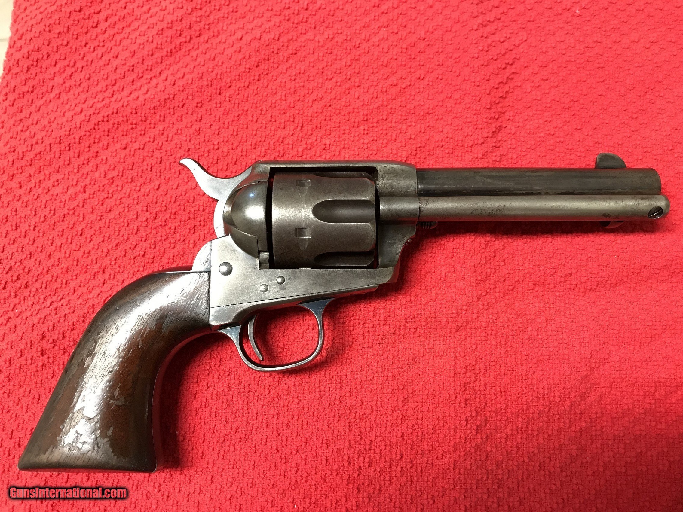 Colt Single Action Army from 1884 45 x 4-3/4 with walnut stocks Very Nice!