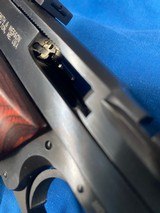 Smith & Wesson Model 41 Performance Center 22lr. Target Pistol - 15 of 15